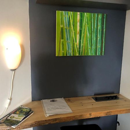 Studio Independant Dans Propriete Avec Piscine Et Wifi Appartement Saint-Gilles-les-Bains Buitenkant foto